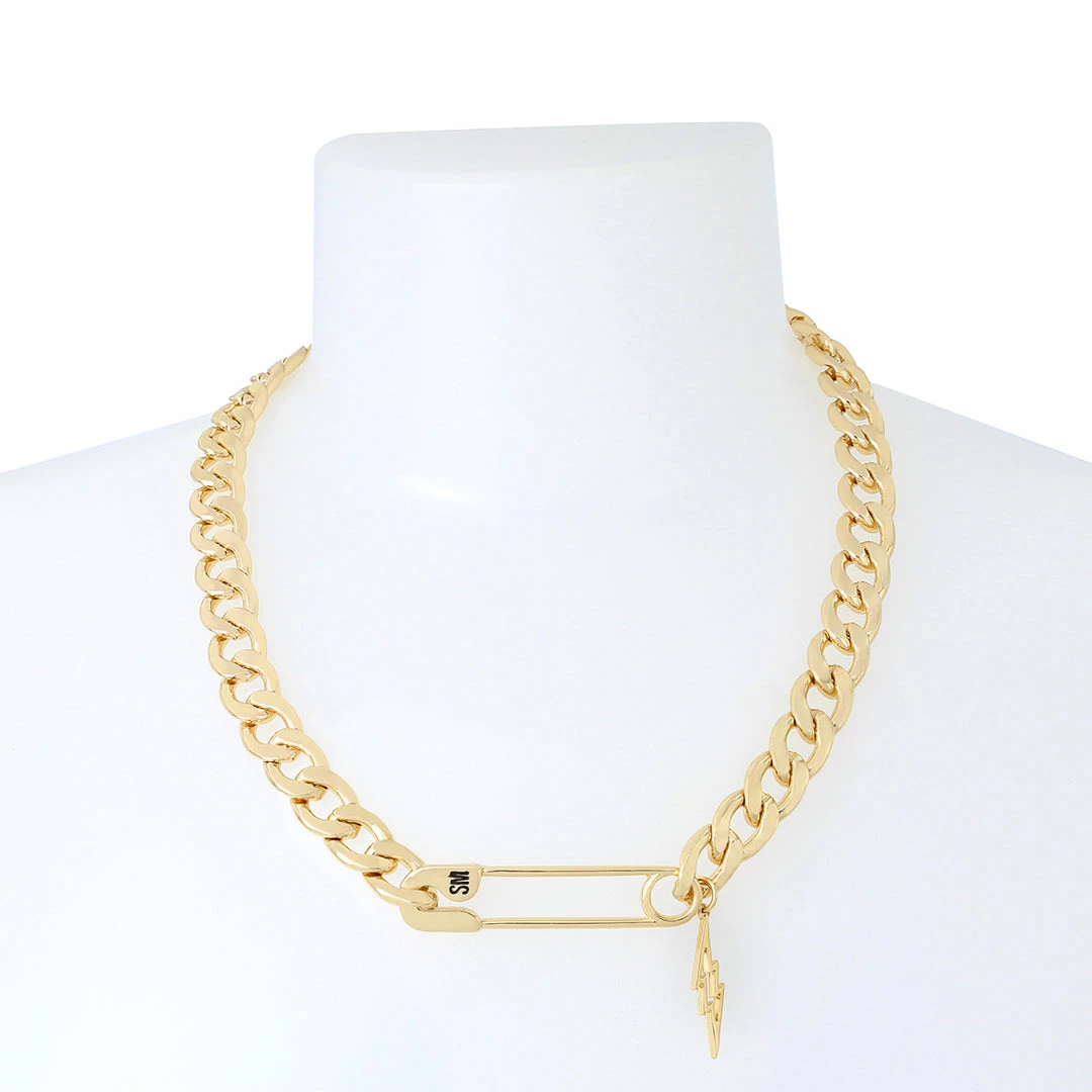 STEVEMADDEN SAFETY PIN SHORT PENDANT GOLD