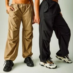 SteveMadden POSSESSION BLACK/TAN Women's Shoes