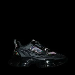 SteveMadden QUANTUM BLACK