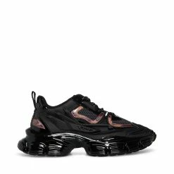 SteveMadden QUANTUM BLACK