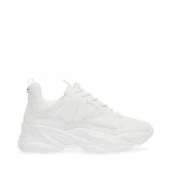 SteveMadden MOVEMENT WHITE Women's Shoes