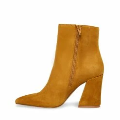STEVEMADDEN Women's Shoes MATILDA MUSTARD SUEDE