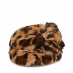 SteveMadden STAYCATION LEOPARD Women's Shoes