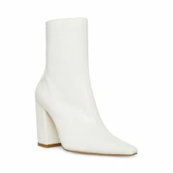 STEVEMADDEN ZOE WHITE PATENT