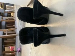 Recurate SPIRIT BLACK SUEDE - SM REBOOTED