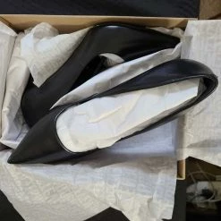 Recurate Resale VALA BLACK LEATHER - SM REBOOTED