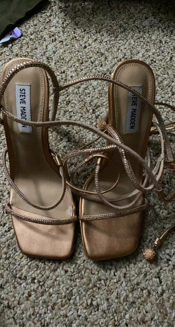 Recurate Resale UNVEIL ROSE GOLD - SM REBOOTED