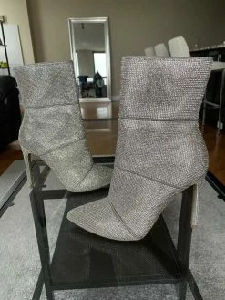 Recurate WINONA RHINESTONES - SM REBOOTED Resale