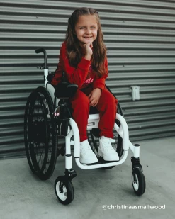 SteveMadden Kids' ACHANGEE TAUPE