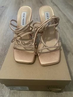 Recurate Resale UNVEIL ROSE GOLD - SM REBOOTED