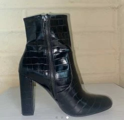 Recurate DIVINE BLACK CROCODILE - SM REBOOTED Resale