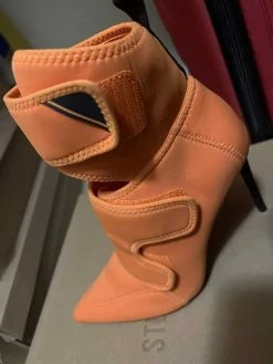 Recurate Resale FASTEN ORANGE - SM REBOOTED