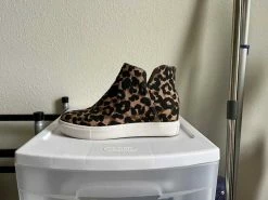 Recurate Resale CLAUD IN LEOPARD - SM REBOOTED