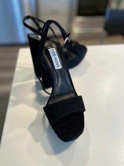 Recurate Resale LESSA BLACK SUEDE - SM REBOOTED