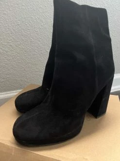 Recurate MAIN BLACK SUEDE - SM REBOOTED