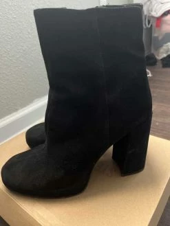 Recurate MAIN BLACK SUEDE - SM REBOOTED