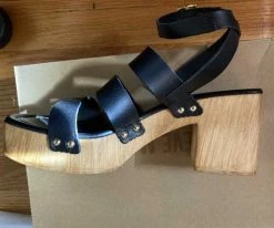 Recurate COVE BLACK LEATHER - SM REBOOTED