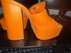 Recurate Resale TRIXIE ORANGE LEATHER - SM REBOOTED