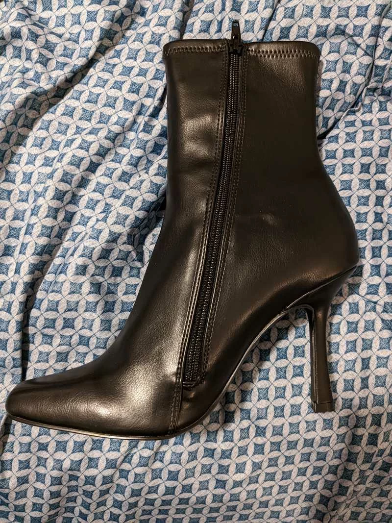 Recurate KATERINA BLACK - SM REBOOTED