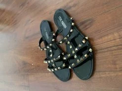 Recurate STEER STUDDED SANDALS IN BLACK - SM REBOOTED