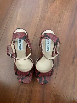 Recurate Resale LUV RED SNAKE - SM REBOOTED