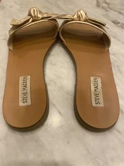 Recurate Resale Gold Bow Sandals - SM REBOOTED
