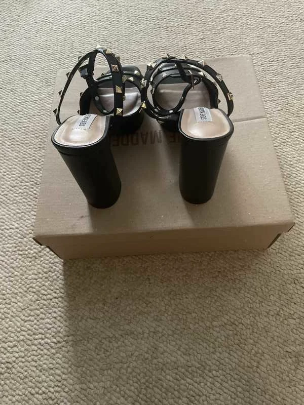 Recurate Resale TABARI BLACK LEATHER - SM REBOOTED