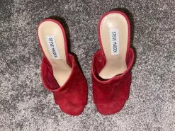 Recurate Resale LURE RED SUEDE - SM REBOOTED