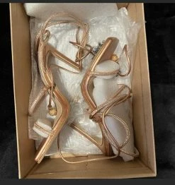 Recurate Resale UNVEIL ROSE GOLD - SM REBOOTED