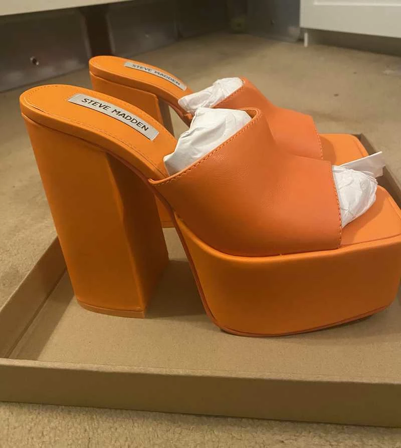 Recurate Resale TRIXIE ORANGE LEATHER - SM REBOOTED